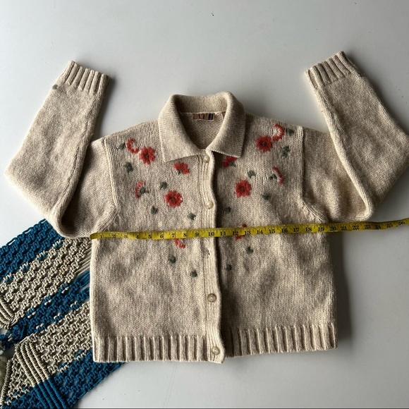 Ann Taylor Cream Floral Cardigan - Picture 11 of 14